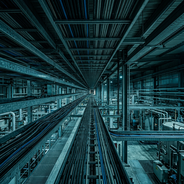 Industrial Cable Tray Management